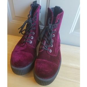 T.U.K Velvet Burgundy Vegan Boot size 9